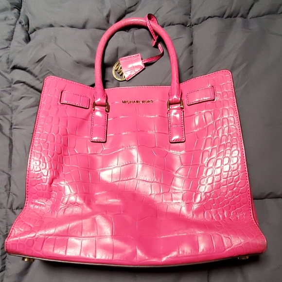 Michael Kors Handbags - Michael Kors purse